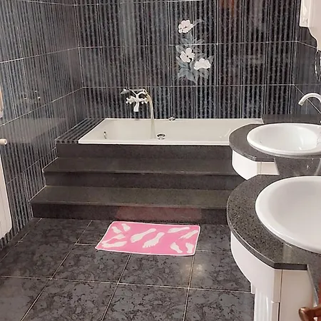 Konukevi Casa Do Avo